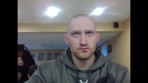 briantibs20 online show from February 21, 9:05 pm