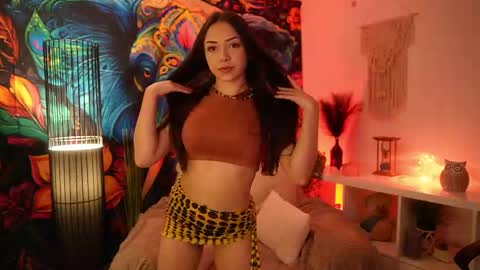 Snapshot of briar_rose18 chatting on January 31, 2:28 pm Briar Rose online show from January 31, 2:28 pm