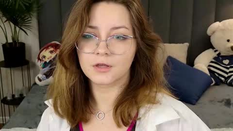 briarwynn online show from February 3, 6:40 am