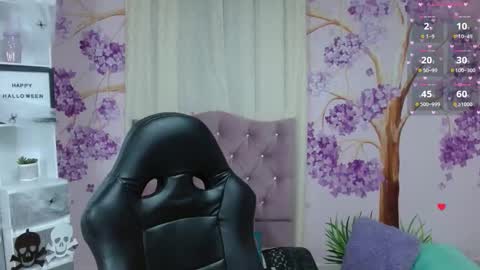 DAYANNA online show from October 18, 2:36 am