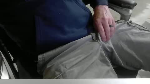 bridapimp online show from April 12, 4:39 am