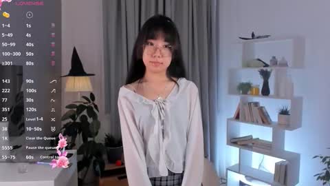 Hanna online show from November 27, 1:07 am