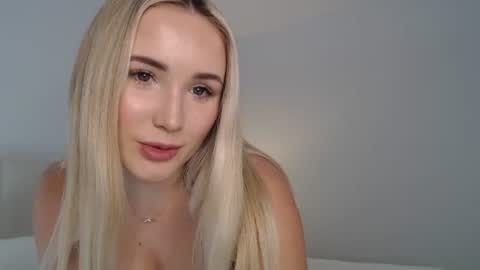 Snapshot of bridgetjean chatting on June 29, 12:39 am Bridget Jean online show from June 29, 12:39 am