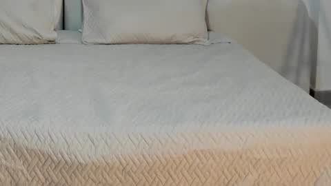    online show from January 18, 11:11 am