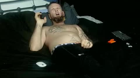 Snapshot of briggssy chatting on February 22, 9:34 am Fucking yummy online show from February 22, 9:34 am