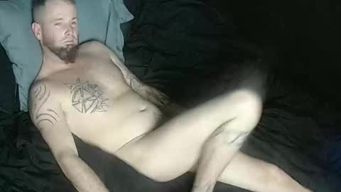 Snapshot of briggssy chatting on February 24, 9:10 am Fucking yummy online show from February 24, 9:10 am