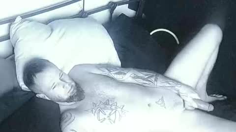 Snapshot of briggssy chatting on February 25, 9:35 pm Fucking yummy online show from February 25, 9:35 pm