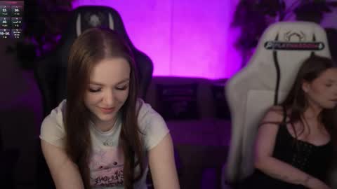 Snapshot of bright_diamonds_054 chatting on February 11, 12:26 am Diamonds Girls online show from February 11, 12:26 am