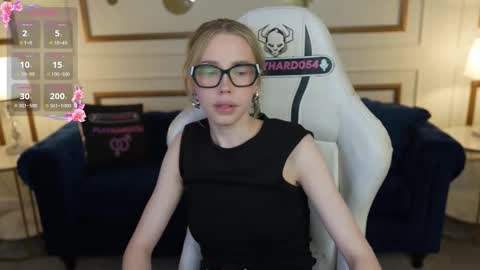 Snapshot of bright_diamonds_054 chatting on February 26, 9:14 pm Diamonds Girls online show from February 26, 9:14 pm