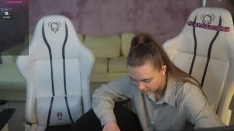 Snapshot of bright_diamonds_054 chatting on March 8, 7:56 am Diamonds Girls online show from March 8, 7:56 am