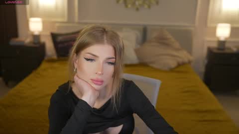 Snapshot of bright_diamonds_054 chatting on March 31, 9:21 am Diamonds Girls online show from March 31, 9:21 am