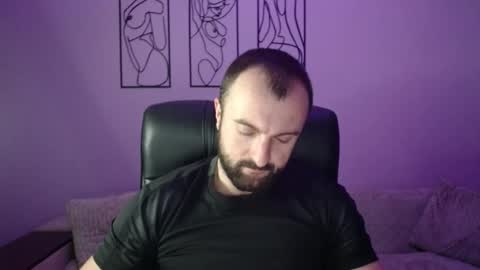 brindlefly69 online show from November 20, 12:05 pm