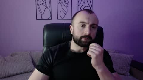 brindlefly69 online show from April 3, 10:35 am