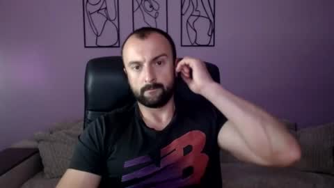 brindlefly69 online show from July 15, 10:31 am