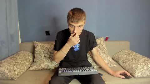 bristlebback online show from October 4, 5:55 pm