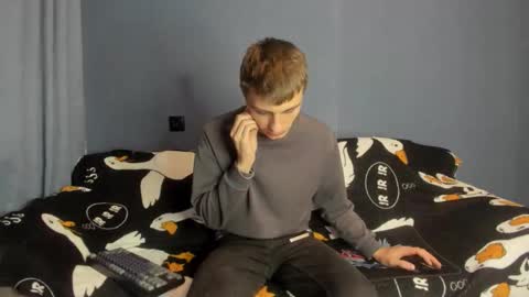 bristlebback online show from October 16, 6:20 pm