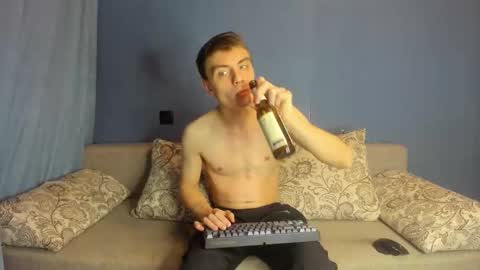 bristlebback online show from October 25, 6:02 pm