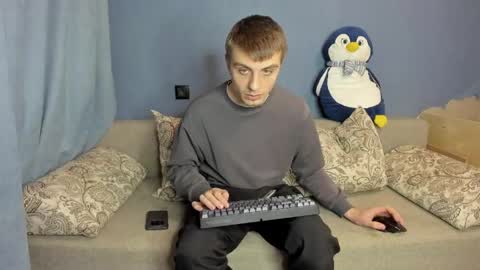 bristlebback online show from April 10, 4:01 pm