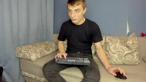 Snapshot of bristlebback chatting on April 19, 6:10 pm bristlebback online show from April 19, 6:10 pm