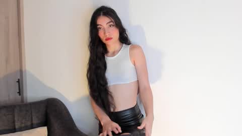 Snapshot of britany__lenox chatting on October 23, 11:46 pm britany lenox online show from October 23, 11:46 pm