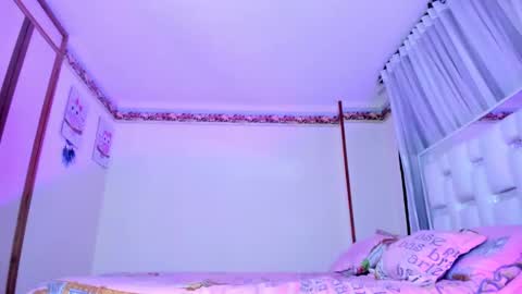 Emily online show from February 1, 10:44 pm