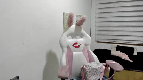 Snapshot of brith_ness chatting on July 22, 3:20 am Brith ness online show from July 22, 3:20 am