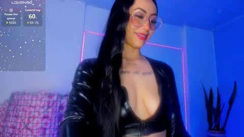 Brithany online show from October 3, 1:52 pm