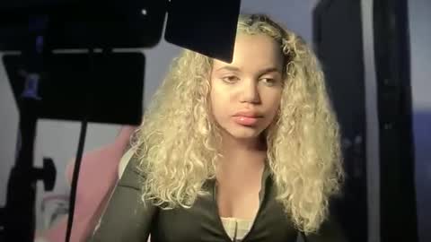 brithneysquirt online show from November 26, 2:56 am