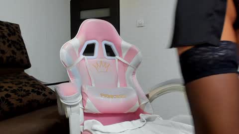 britney_charm online show from February 7, 5:52 am