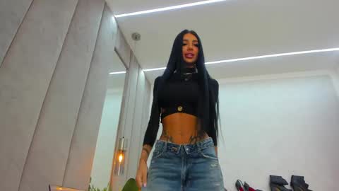 britney_charm online show from March 26, 7:36 am