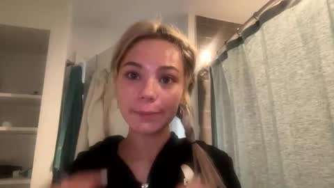 britneycherry08 online show from February 28, 10:55 pm