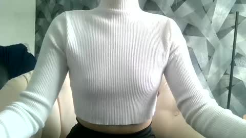 BritneyKittens online show from January 21, 7:47 am