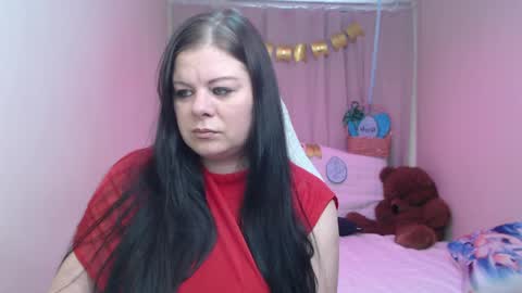 britneyraine online show from April 10, 11:59 am