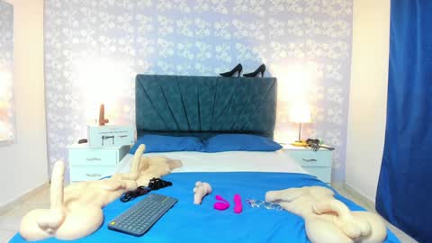 BritneySweet  online show from December 4, 8:40 pm