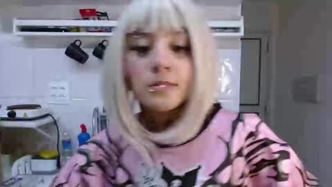 maru miaw   Please help me to reach 100 thumbs up online show from November 2, 2:58 am