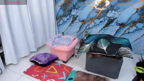 brittany online show from April 17, 12:30 pm