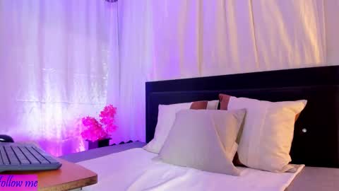   online show from February 11, 4:17 am