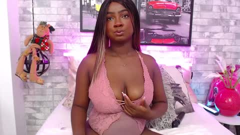 brittany 25 years old  happy as a worm  online show from December 30, 2:30 pm