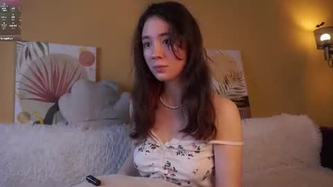 Snapshot of britthe chatting on June 16, 3:14 pm Lina online show from June 16, 3:14 pm