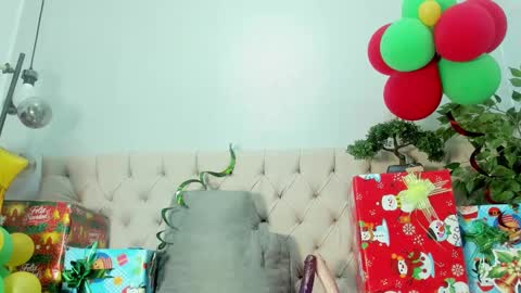 Snapshot of briyit_doll chatting on December 24, 5:55 pm BRIYIT online show from December 24, 5:55 pm