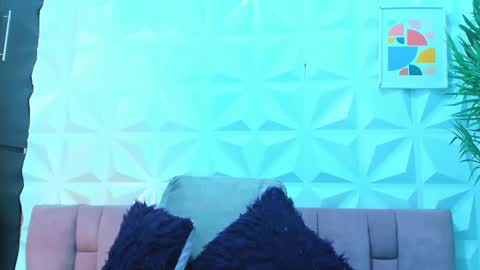 Snapshot of briyit_doll chatting on January 12, 3:49 am BRIYIT online show from January 12, 3:49 am