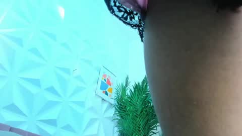 Snapshot of briyit_doll chatting on January 25, 9:36 am BRIYIT online show from January 25, 9:36 am