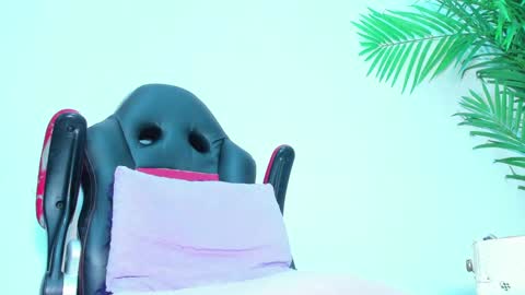 Snapshot of briyit_doll chatting on January 30, 9:15 am BRIYIT online show from January 30, 9:15 am