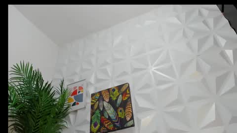 Snapshot of briyit_doll chatting on February 5, 2:51 am BRIYIT online show from February 5, 2:51 am