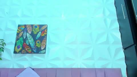 Snapshot of briyit_doll chatting on February 19, 10:01 am BRIYIT online show from February 19, 10:01 am