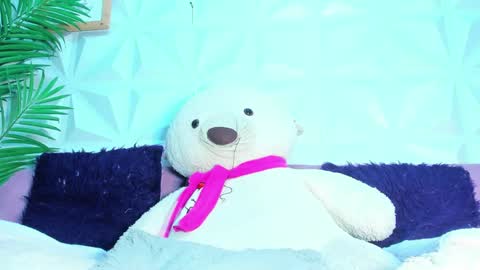 Snapshot of briyit_doll chatting on October 1, 10:27 pm BRIYIT online show from October 1, 10:27 pm