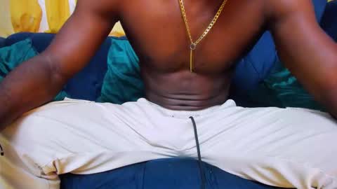 Bro friends online show from February 25, 1:21 pm