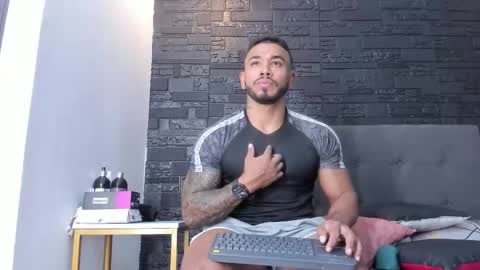 brock_hurn online show from November 2, 8:33 pm