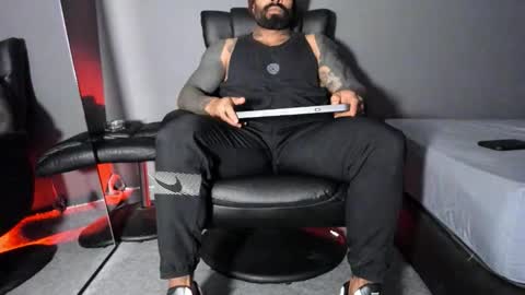 brockhurn_ online show from December 14, 11:09 pm