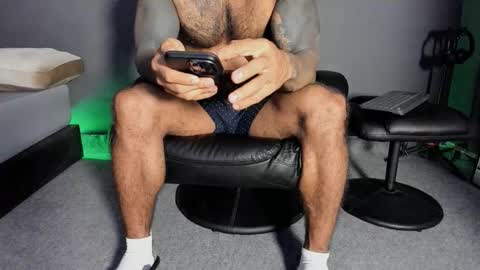 brockhurn_ online show from March 3, 1:01 am